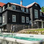 Feriehus Chateau *