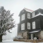 Chateau *
